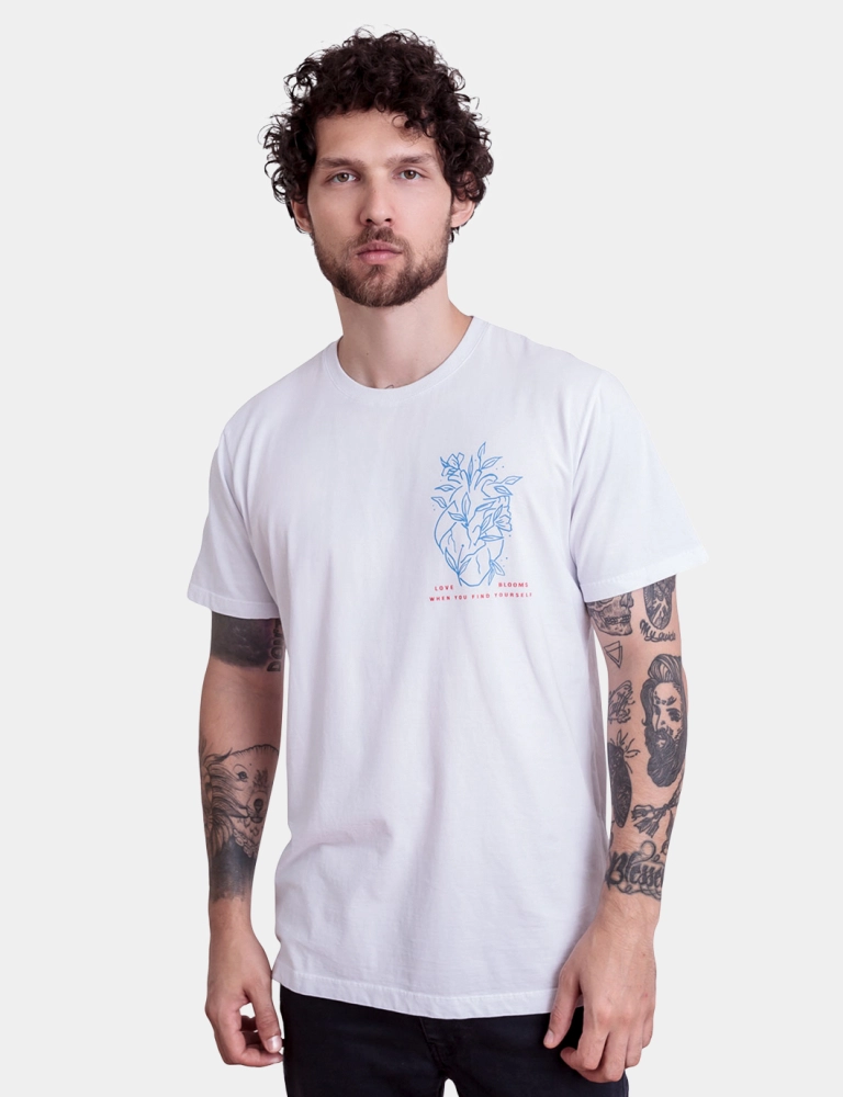 Camiseta Love Blooms